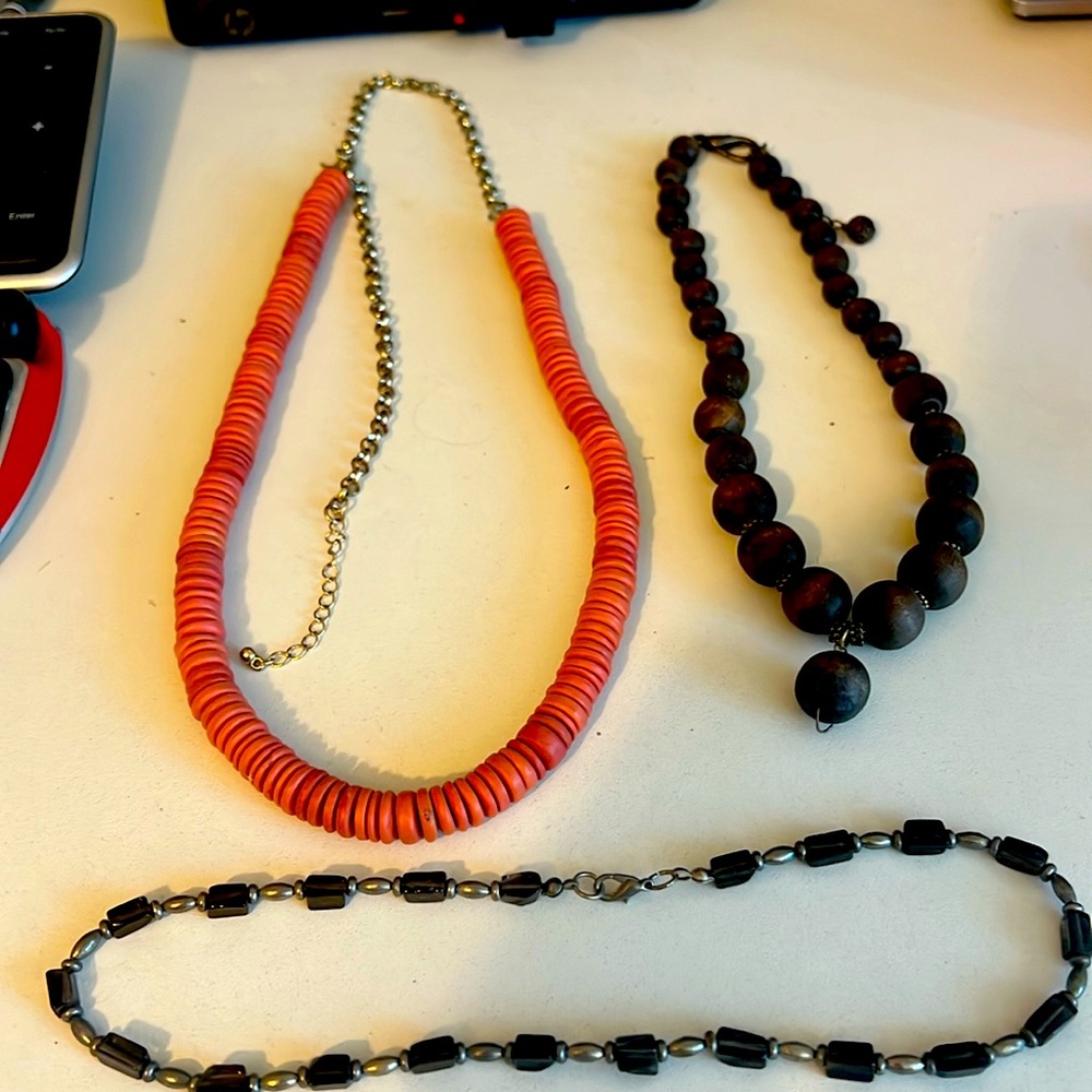 Women’s necklaces  Bundle these 3